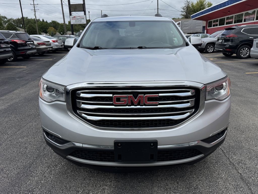 2017 GMC Acadia Image 4
