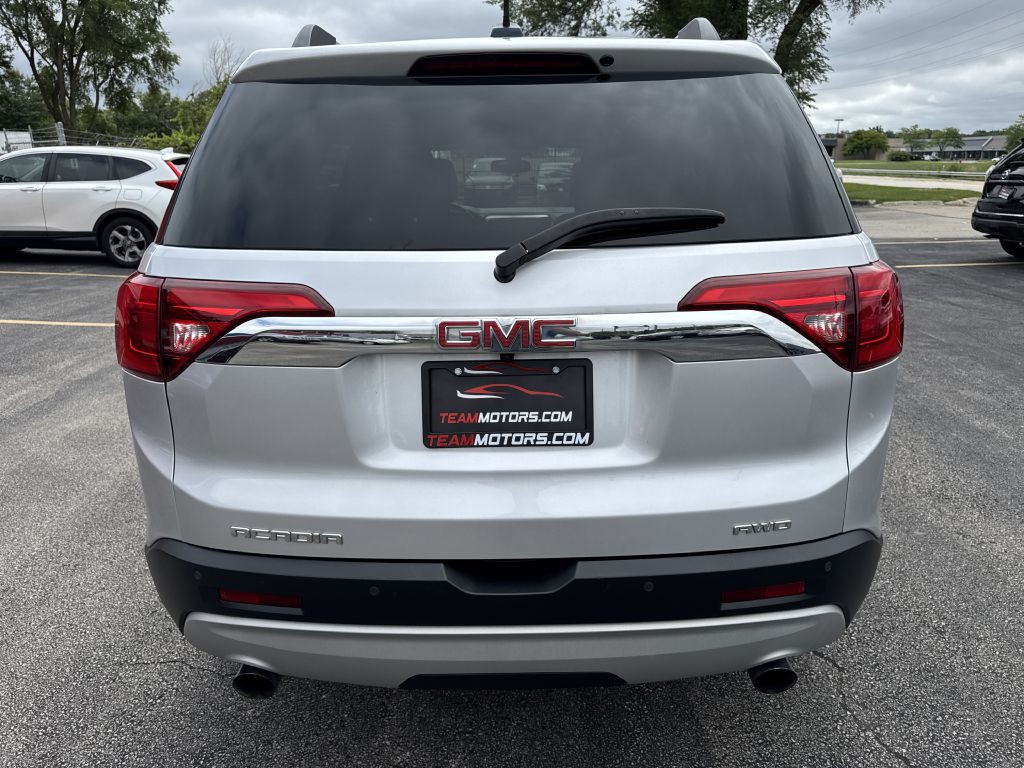 2017 GMC Acadia Image 8