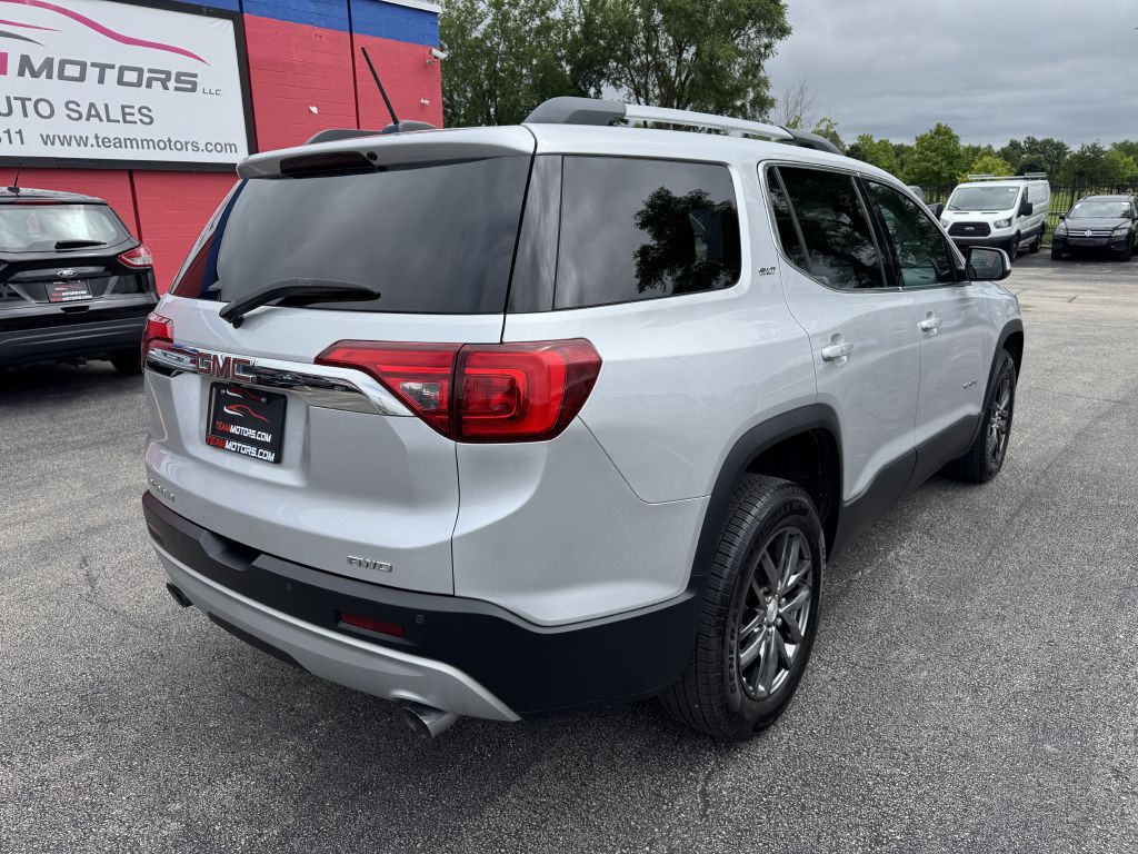 2017 GMC Acadia Image 9