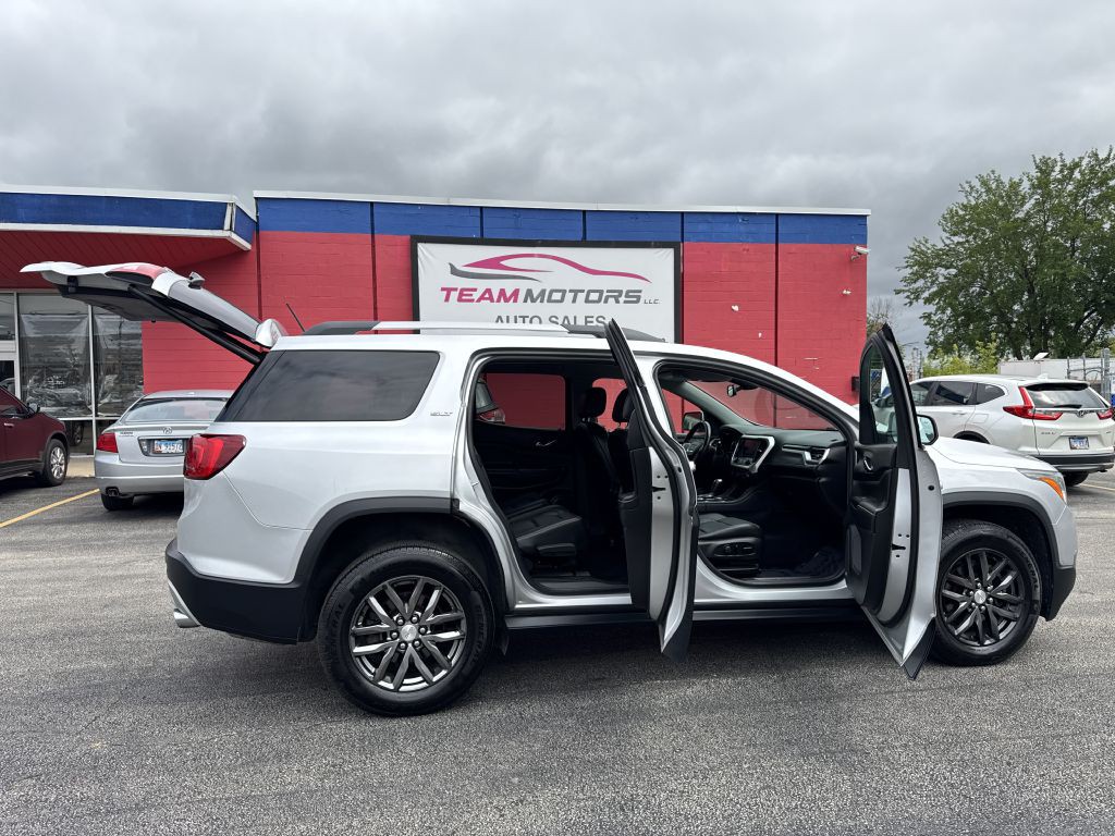 2017 GMC Acadia Image 11