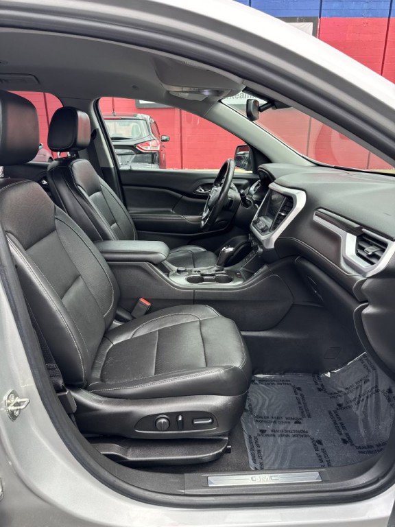 2017 GMC Acadia Image 18