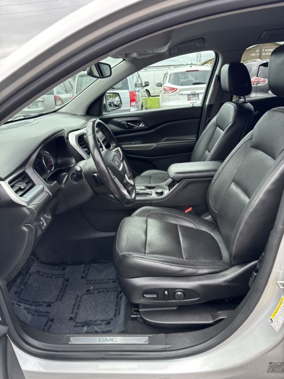 2017 GMC Acadia Image 19