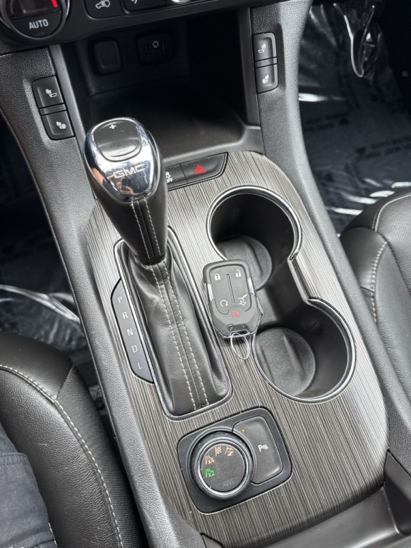 2017 GMC Acadia Image 23