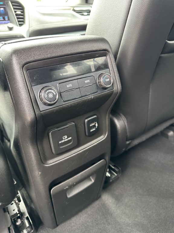 2017 GMC Acadia Image 24