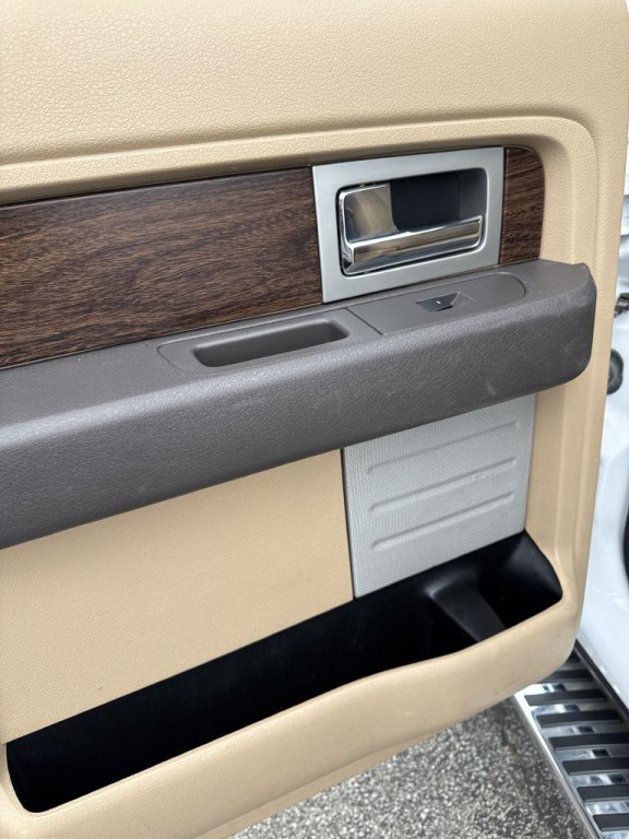 2014 Ford F-150 Image 23