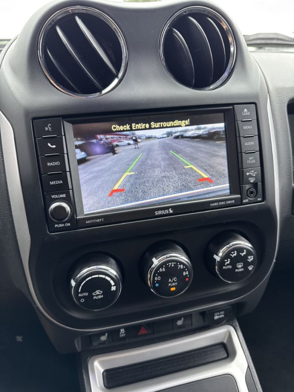 2014 Jeep Compass Image 22