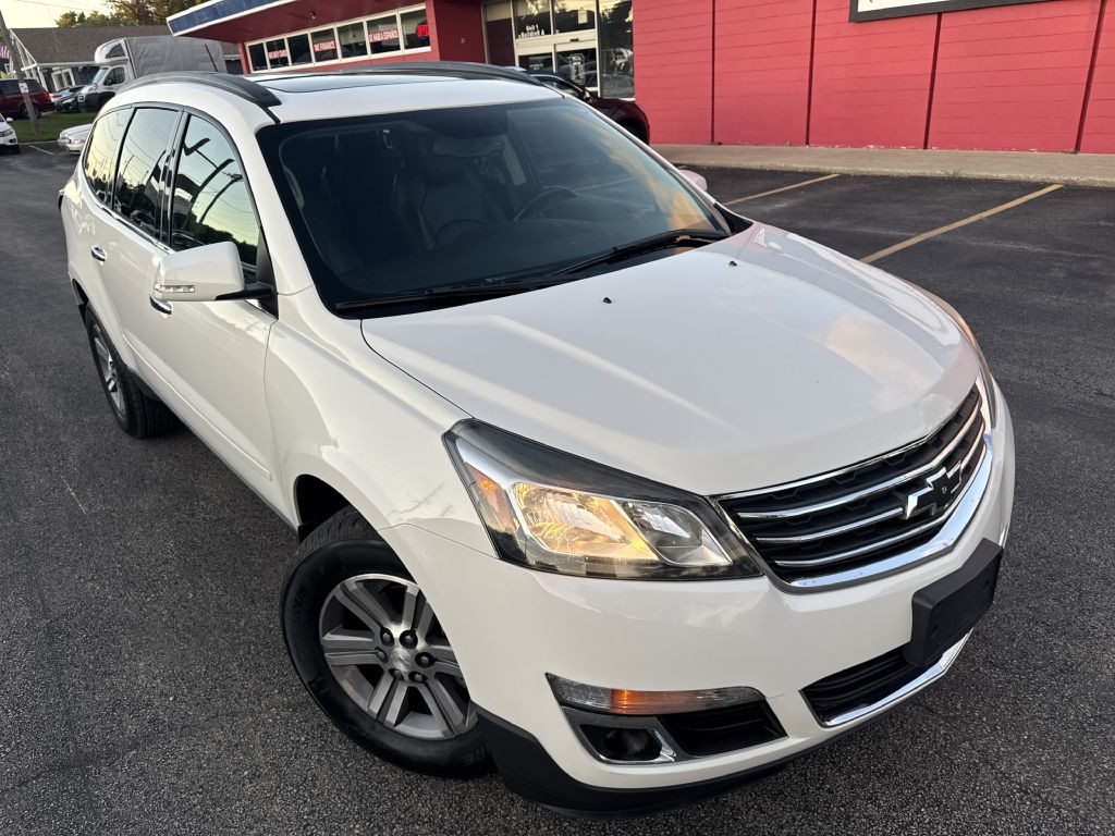 2015 Chevrolet Traverse Image 2