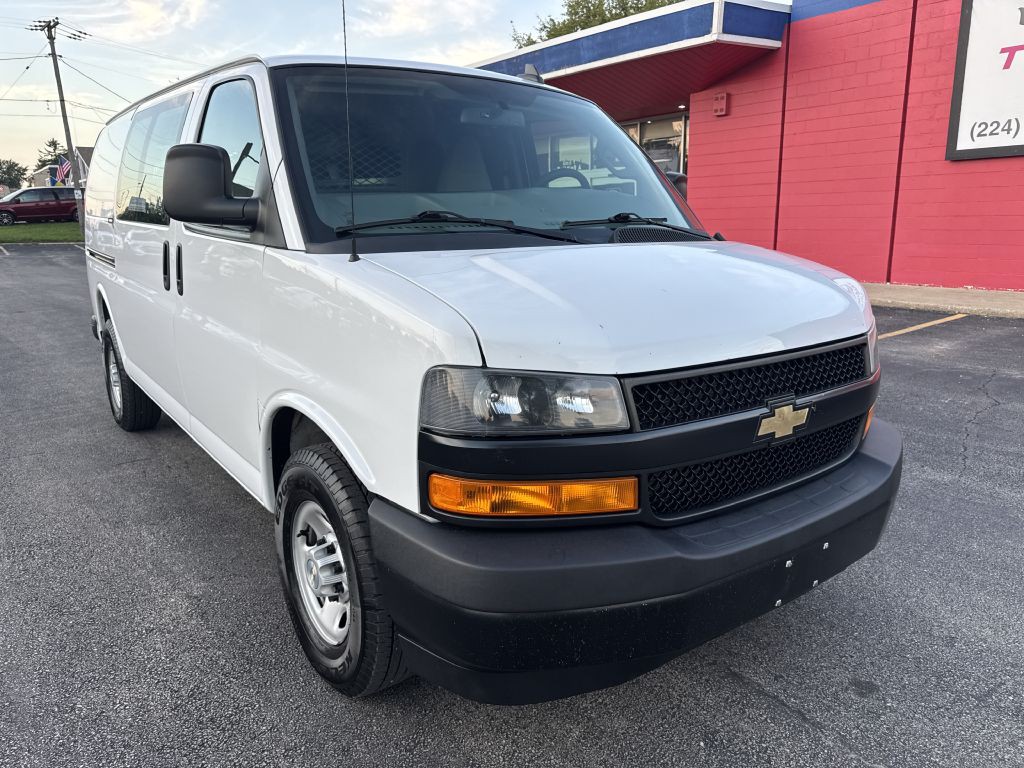 2020 Chevrolet Express Image 3
