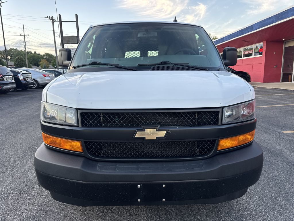 2020 Chevrolet Express Image 4