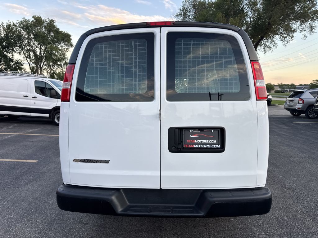 2020 Chevrolet Express Image 9