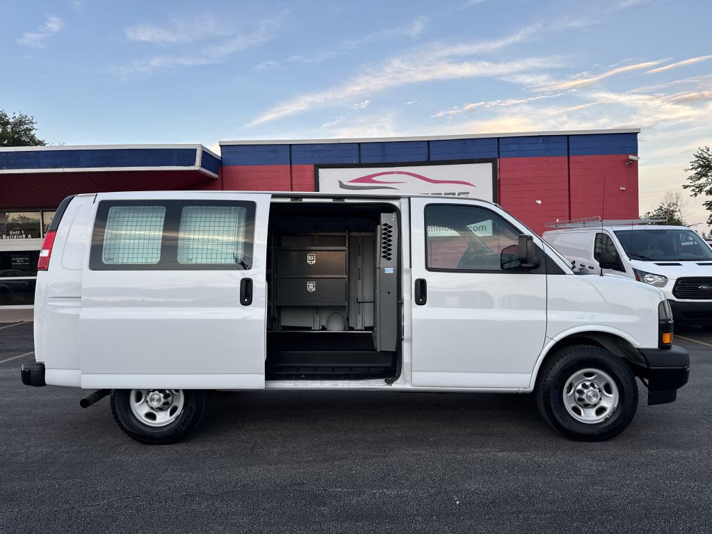 2020 Chevrolet Express Image 11