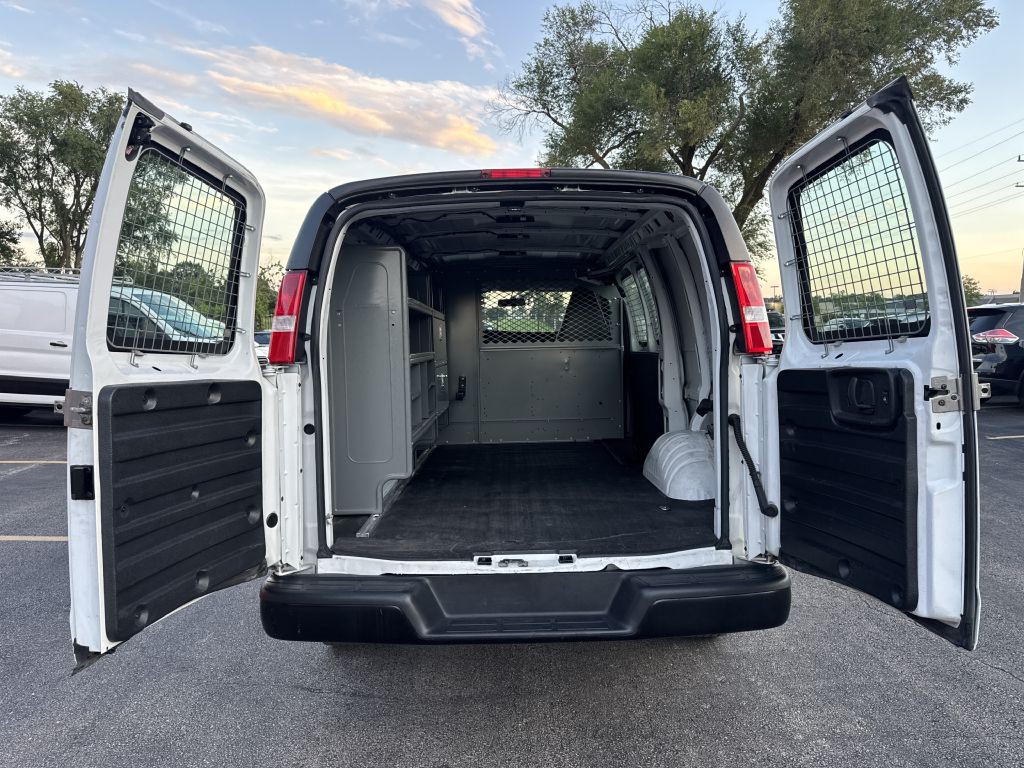 2020 Chevrolet Express Image 12