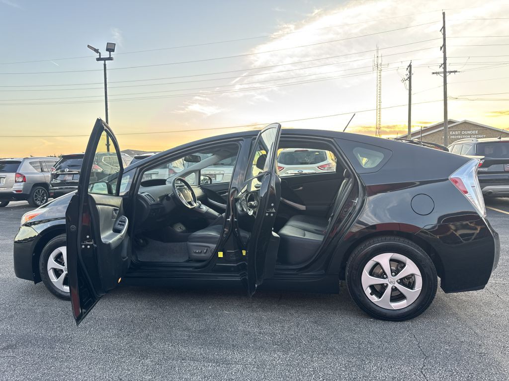 2015 Toyota Prius Image 13
