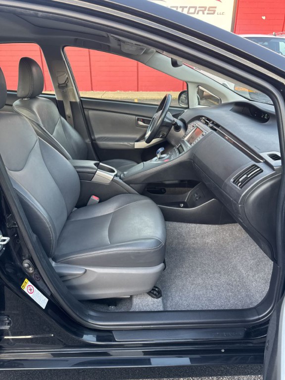 2015 Toyota Prius Image 18