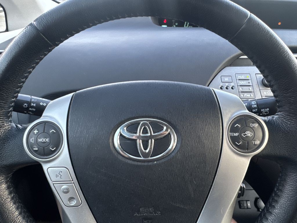 2015 Toyota Prius Image 22