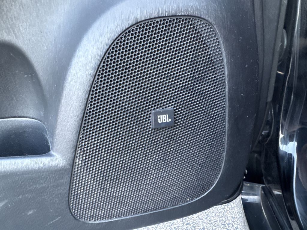 2015 Toyota Prius Image 28