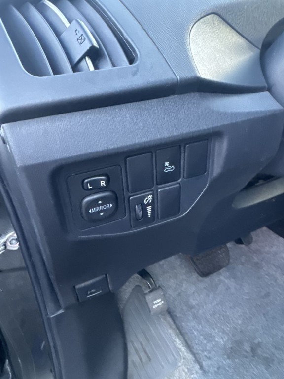 2015 Toyota Prius Image 29