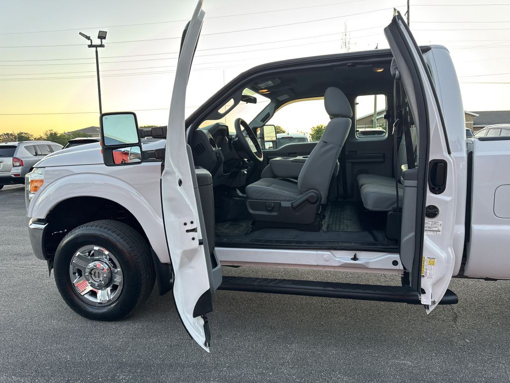 2015 Ford F-250 Image 14
