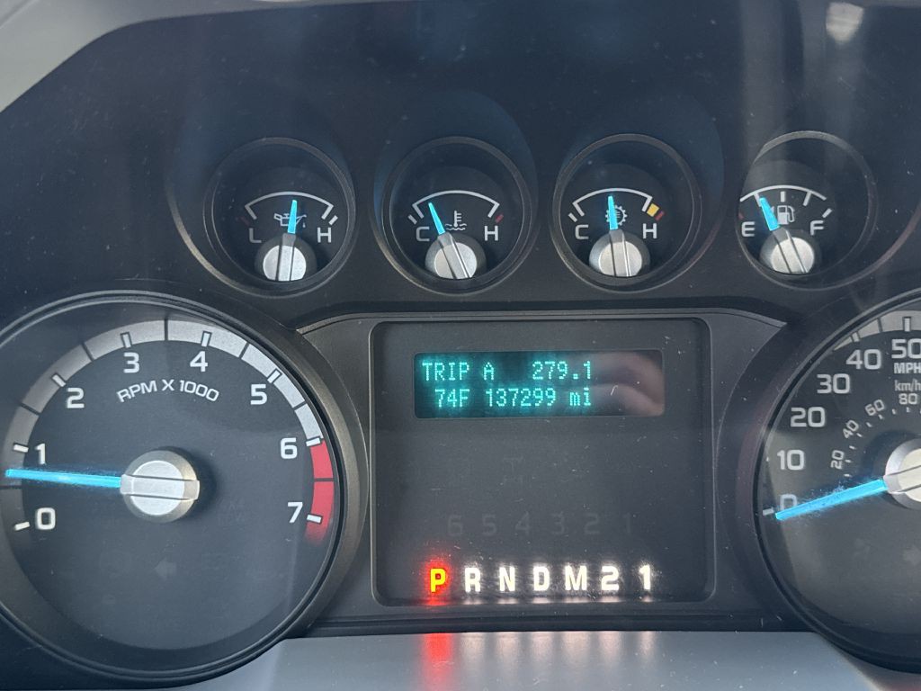 2015 Ford F-250 Image 28