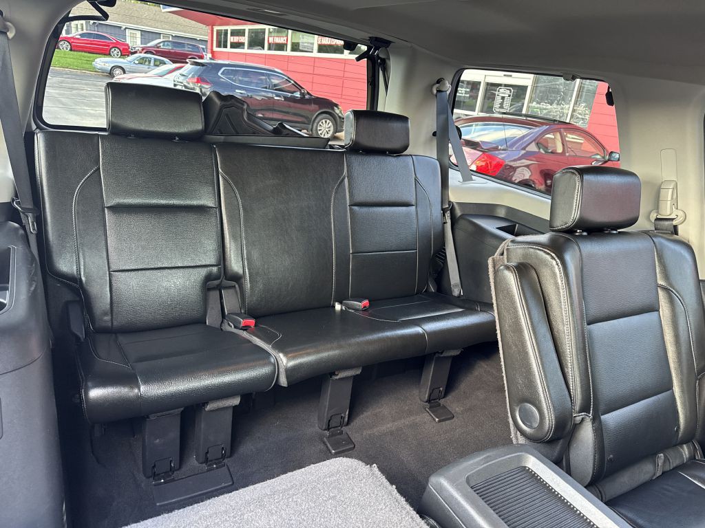 2011 Nissan Armada Image 15