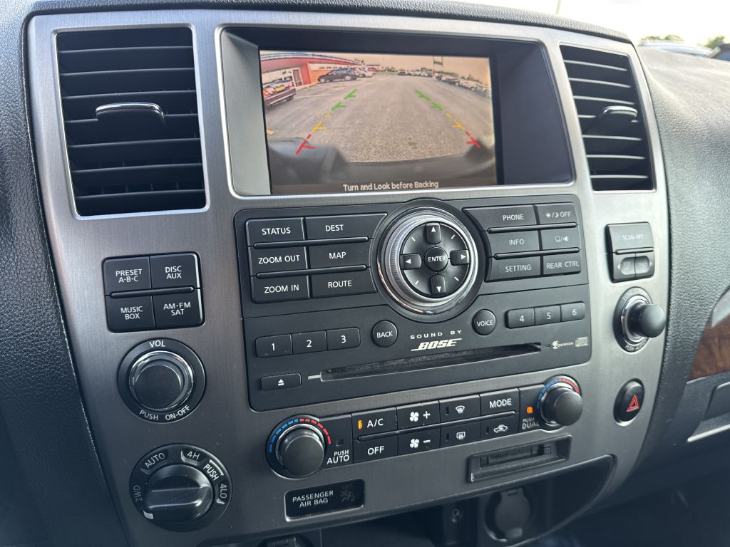2011 Nissan Armada Image 25