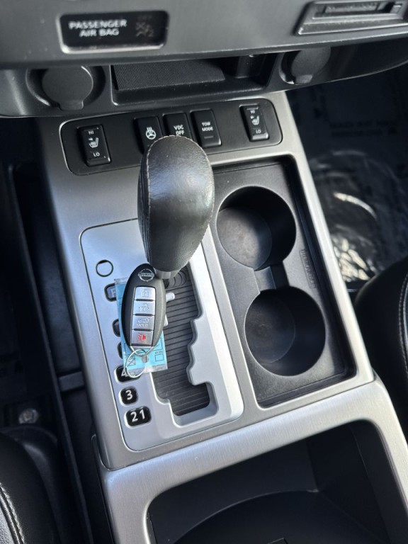2011 Nissan Armada Image 26