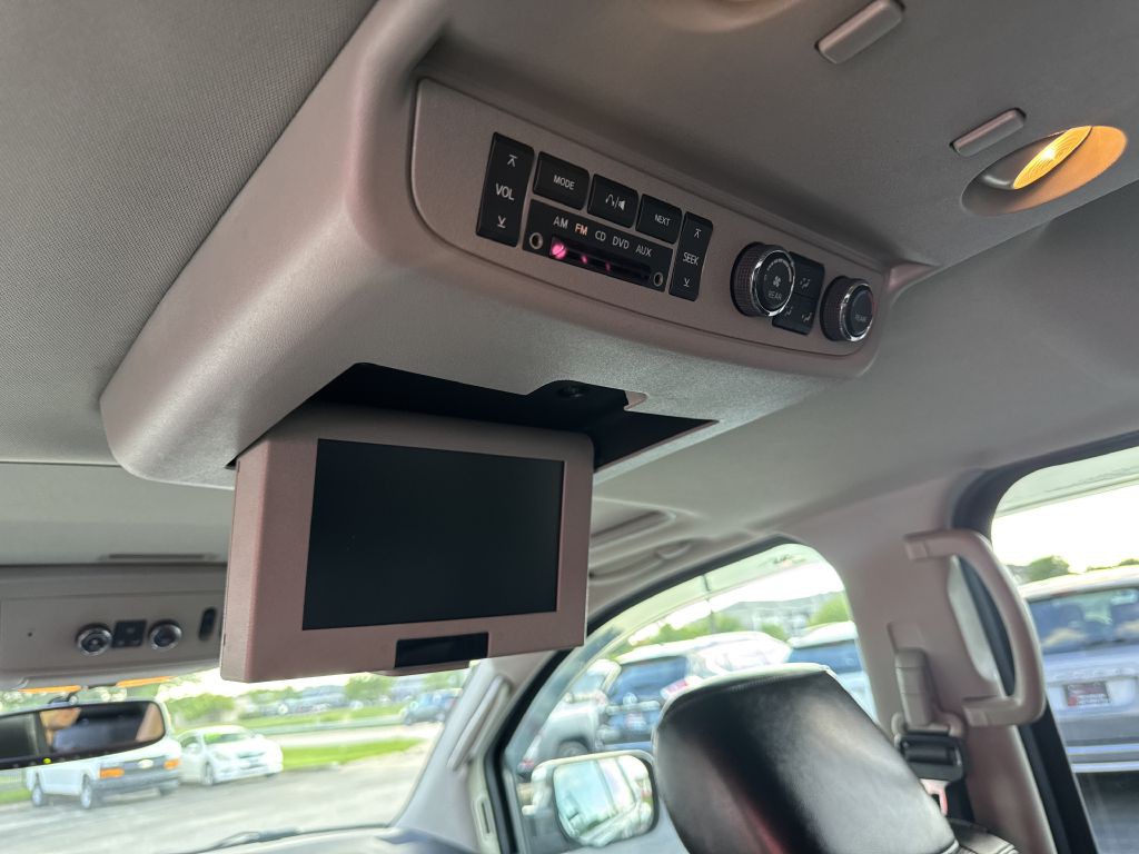 2011 Nissan Armada Image 27
