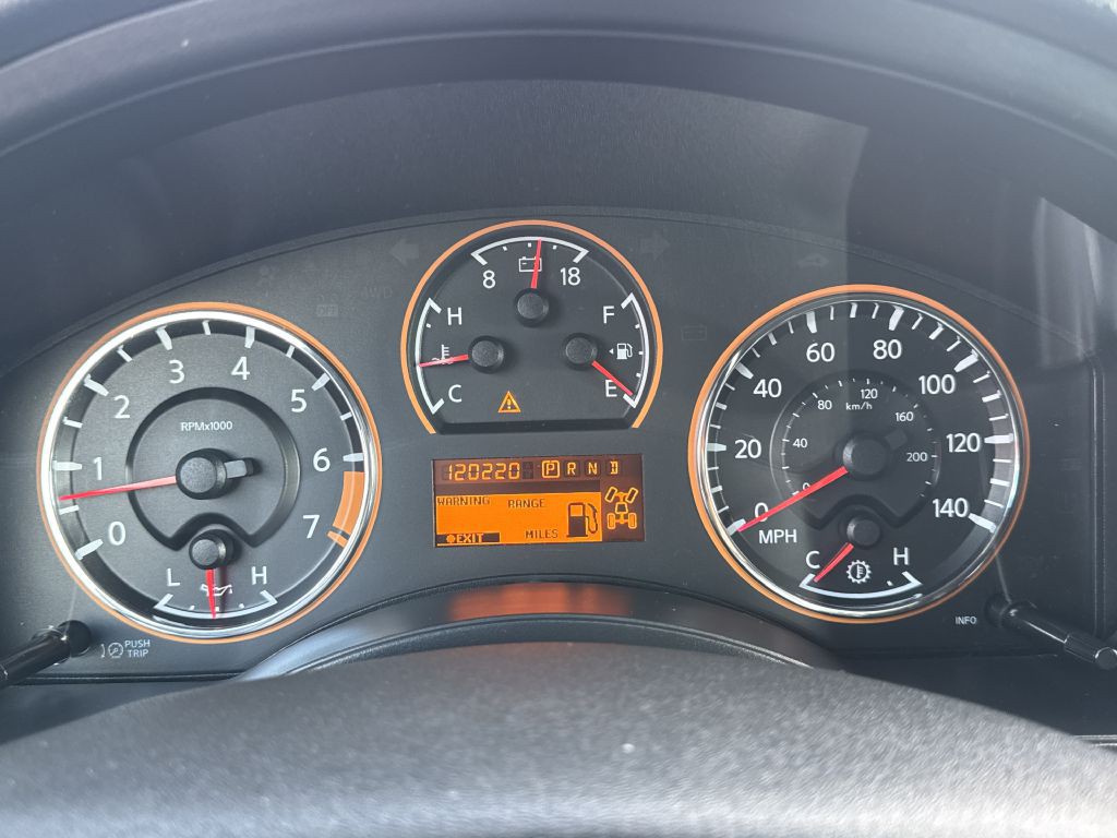 2011 Nissan Armada Image 29