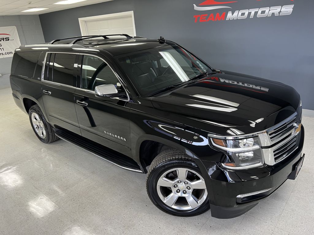 2016 Chevrolet Suburban Image 3