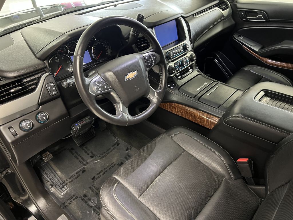 2016 Chevrolet Suburban Image 14