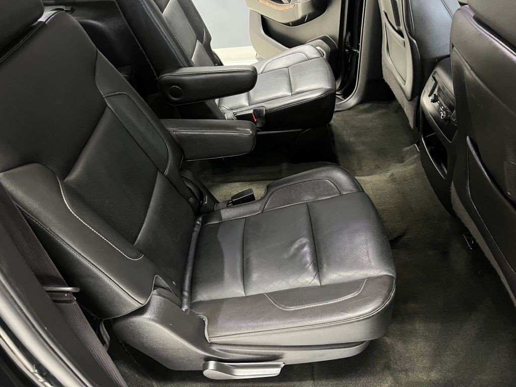 2016 Chevrolet Suburban Image 19