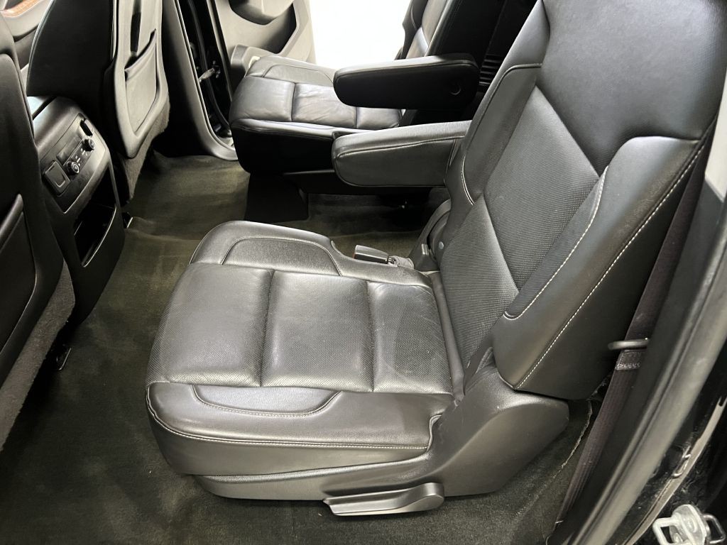 2016 Chevrolet Suburban Image 21