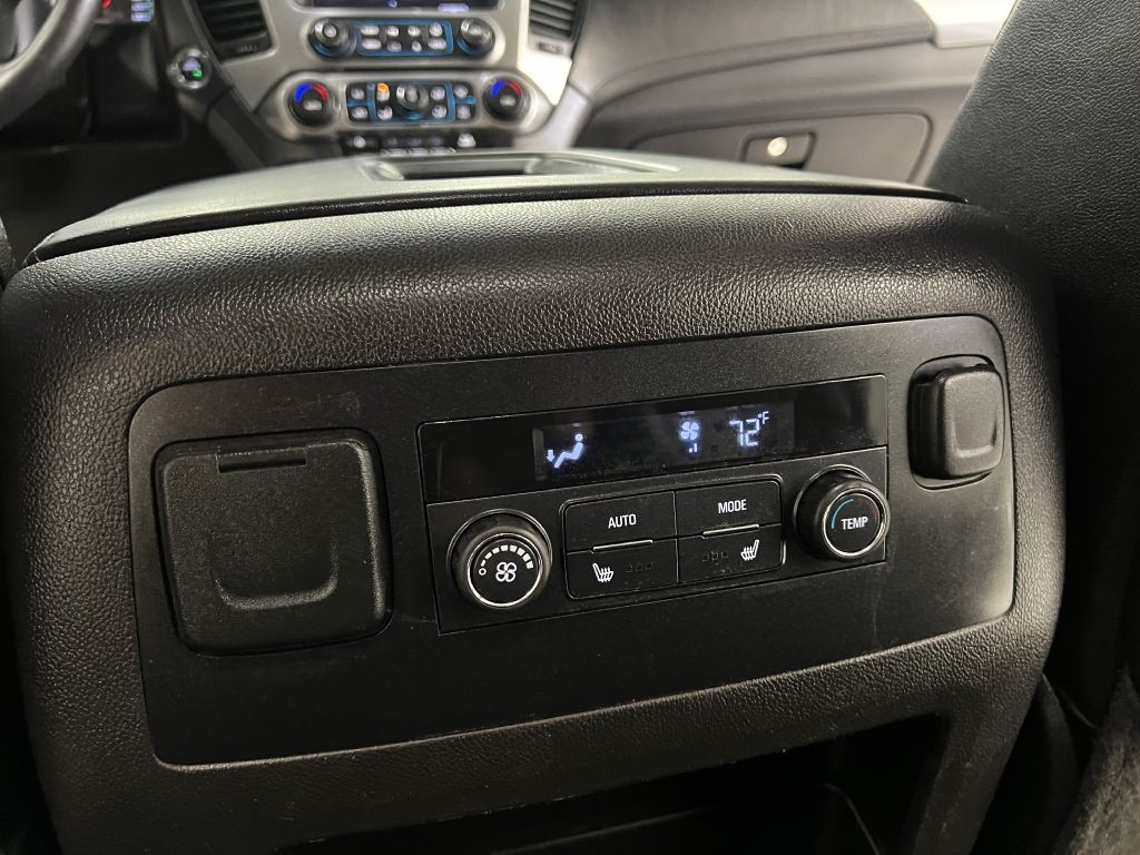 2016 Chevrolet Suburban Image 23