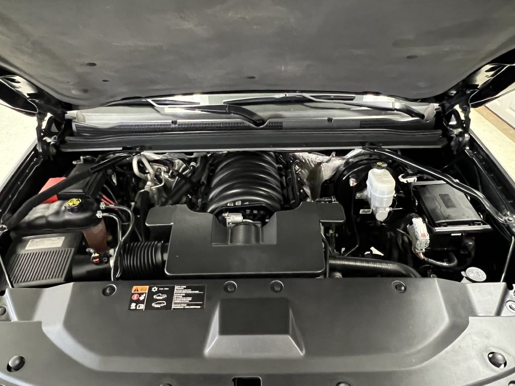 2016 Chevrolet Suburban Image 35