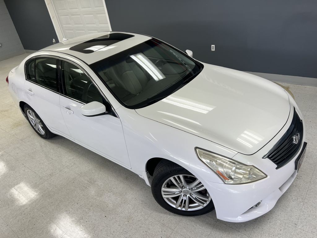 2012 INFINITI G25 Image 3
