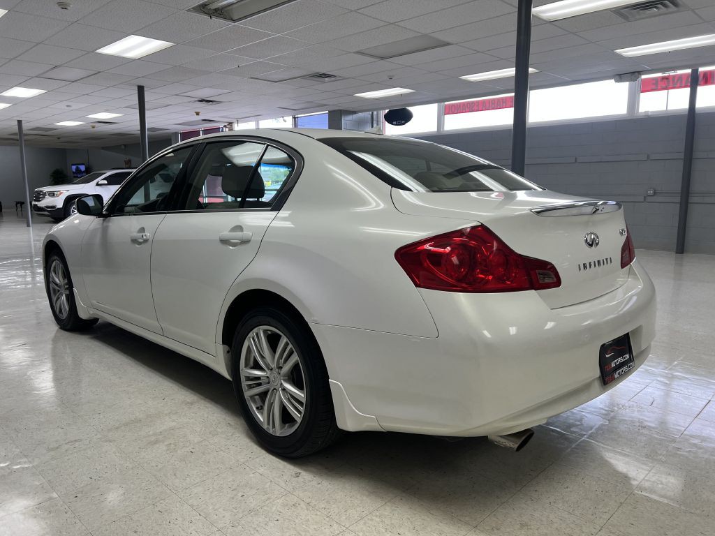 2012 INFINITI G25 Image 10