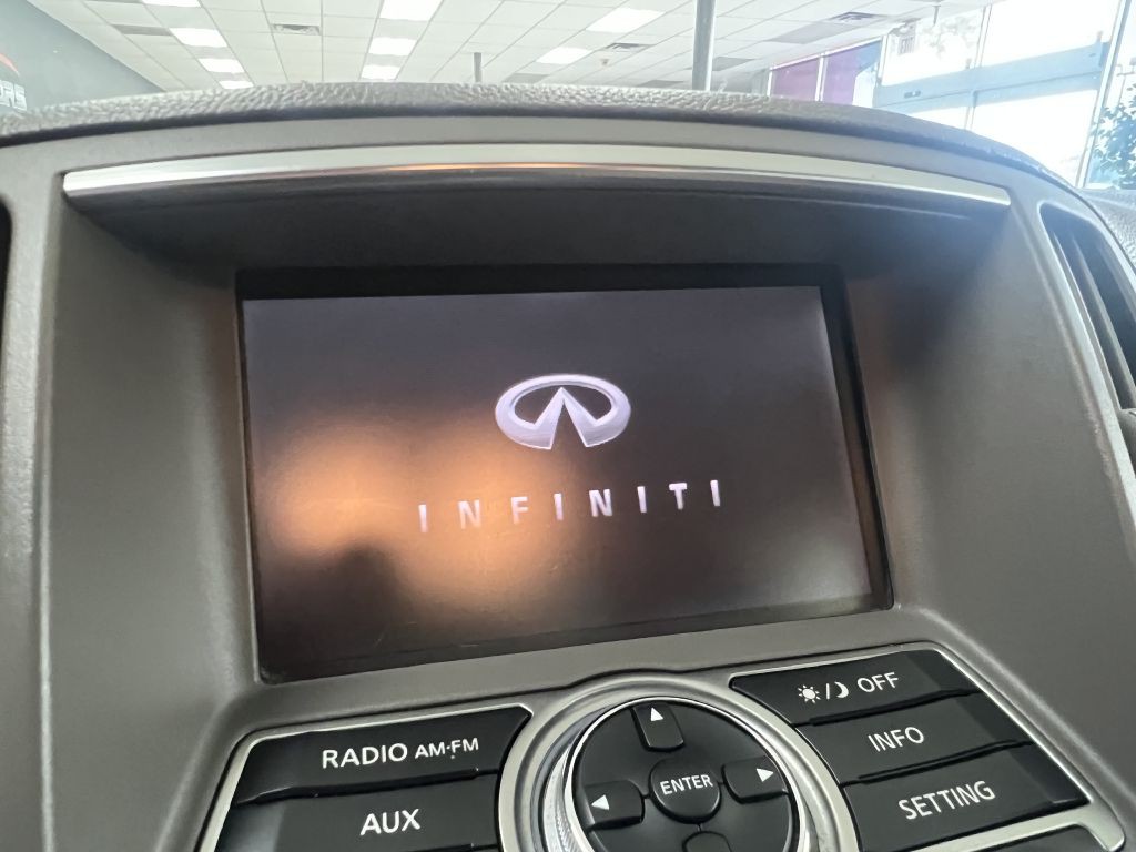 2012 INFINITI G25 Image 18