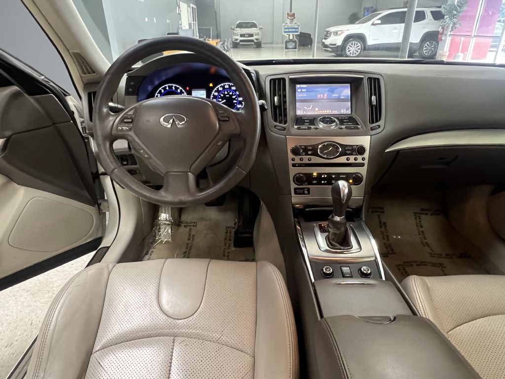 2012 INFINITI G25 Image 19