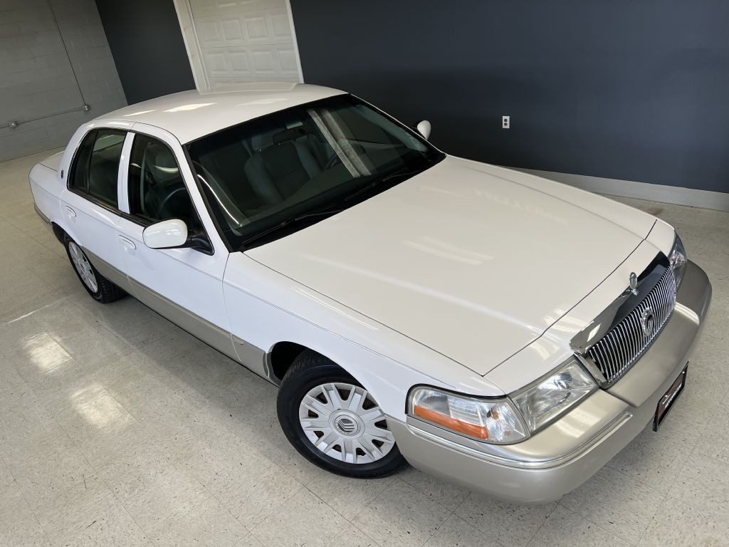 2004 Mercury Grand Marquis Image 2