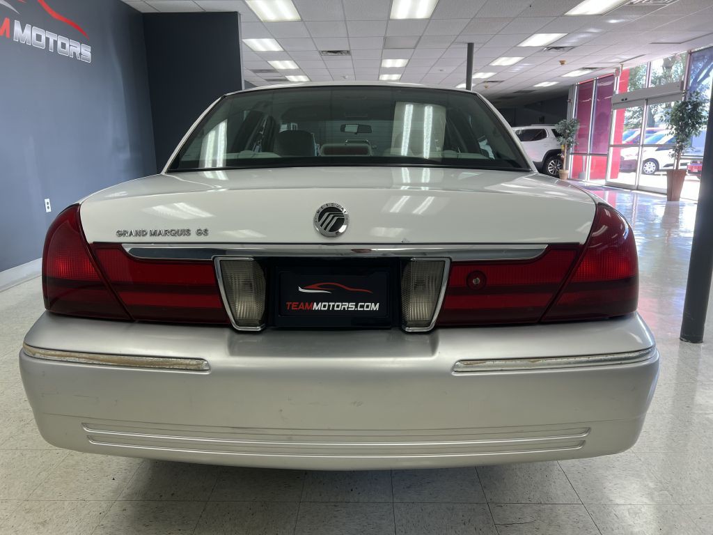 2004 Mercury Grand Marquis Image 10
