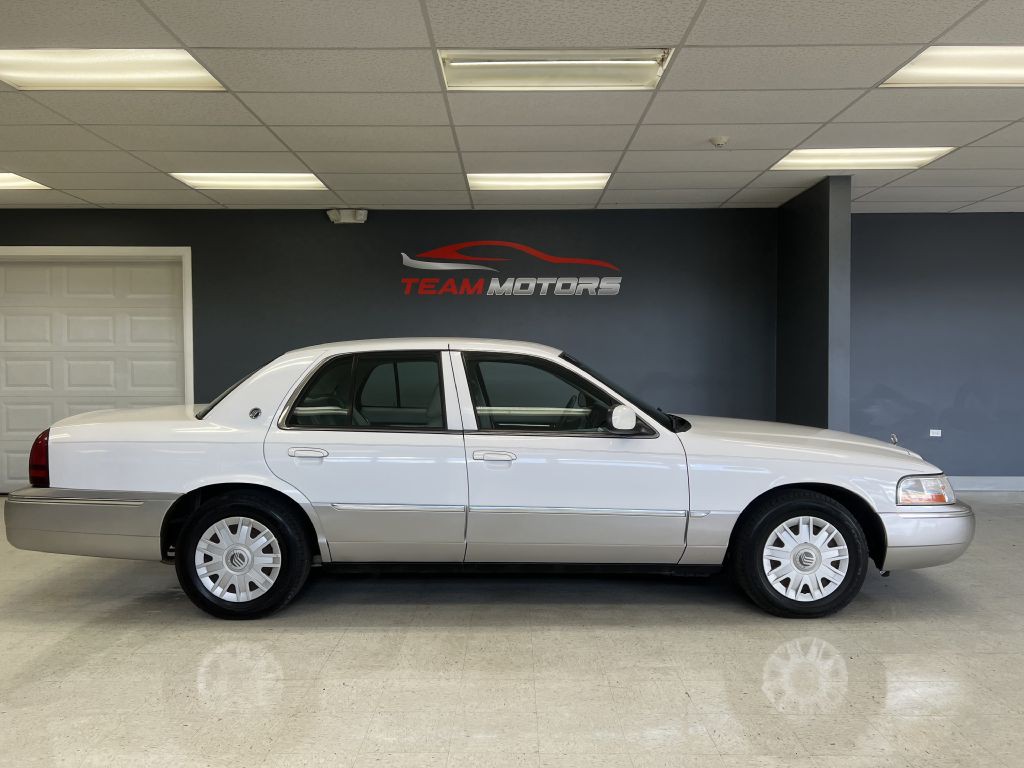 2004 Mercury Grand Marquis Image 13