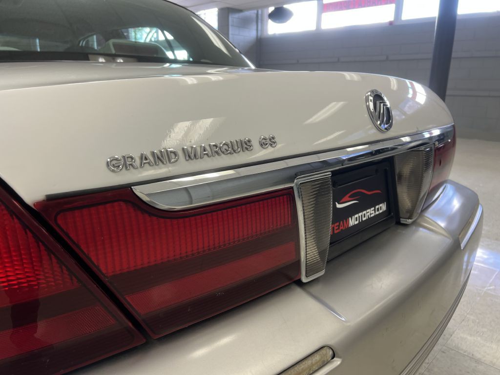 2004 Mercury Grand Marquis Image 14