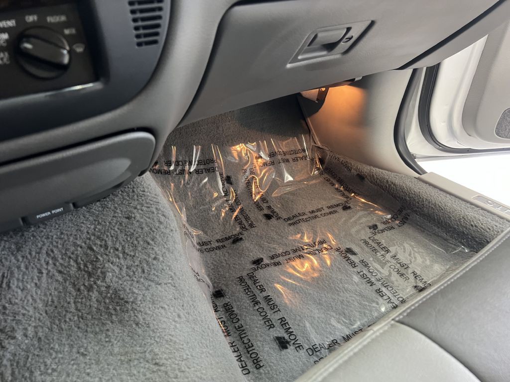 2004 Mercury Grand Marquis Image 26