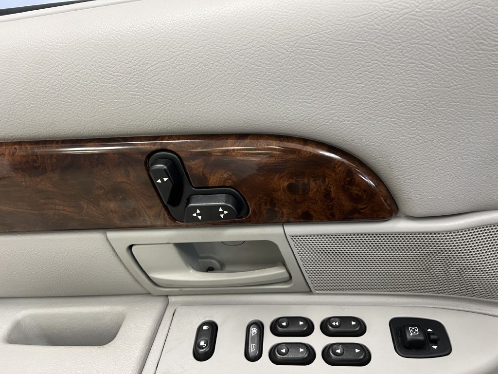 2004 Mercury Grand Marquis Image 29