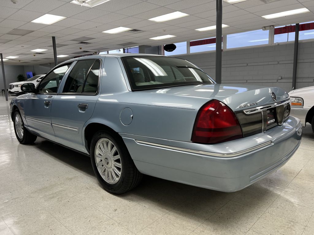 2009 Mercury Grand Marquis Image 10