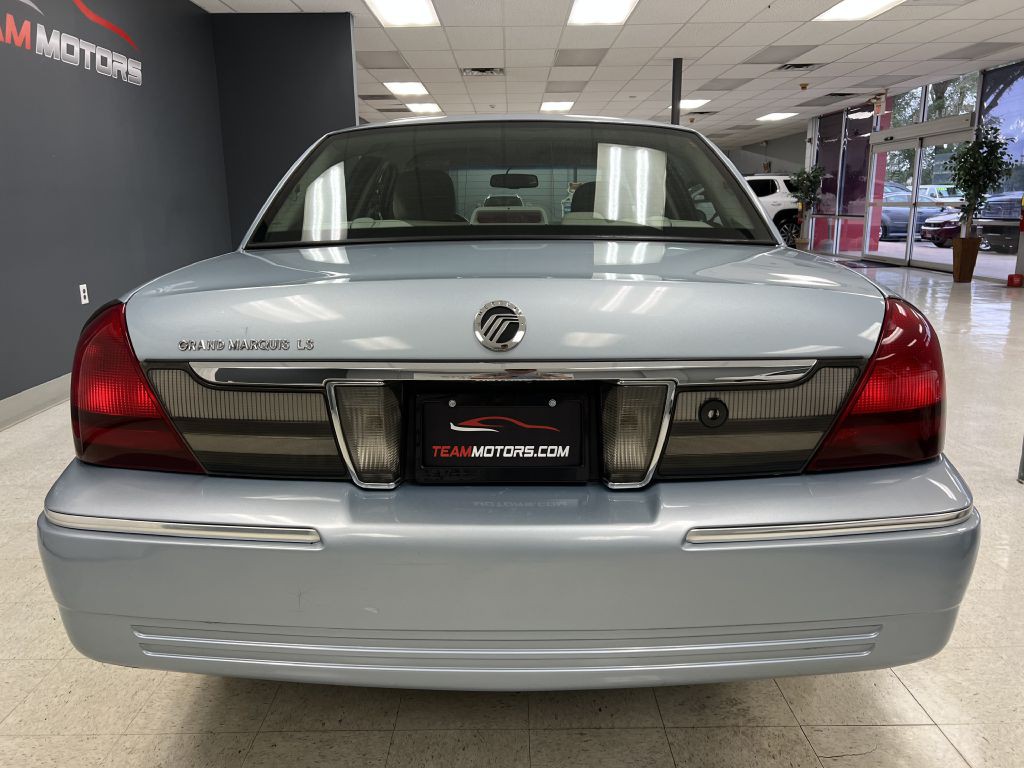 2009 Mercury Grand Marquis Image 11
