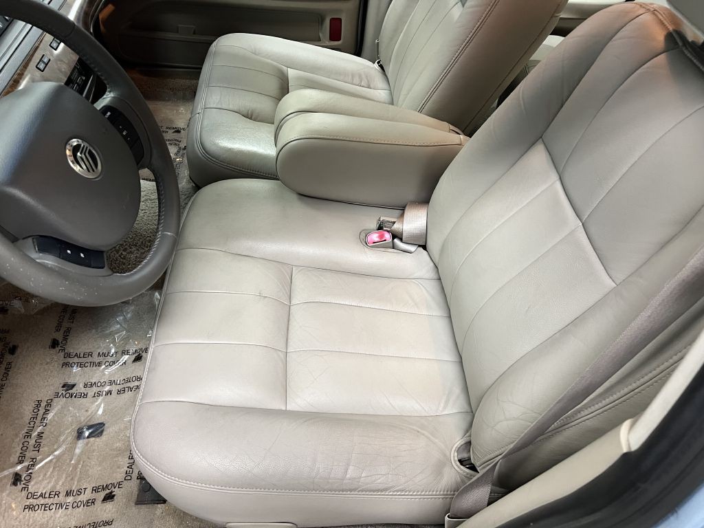 2009 Mercury Grand Marquis Image 14