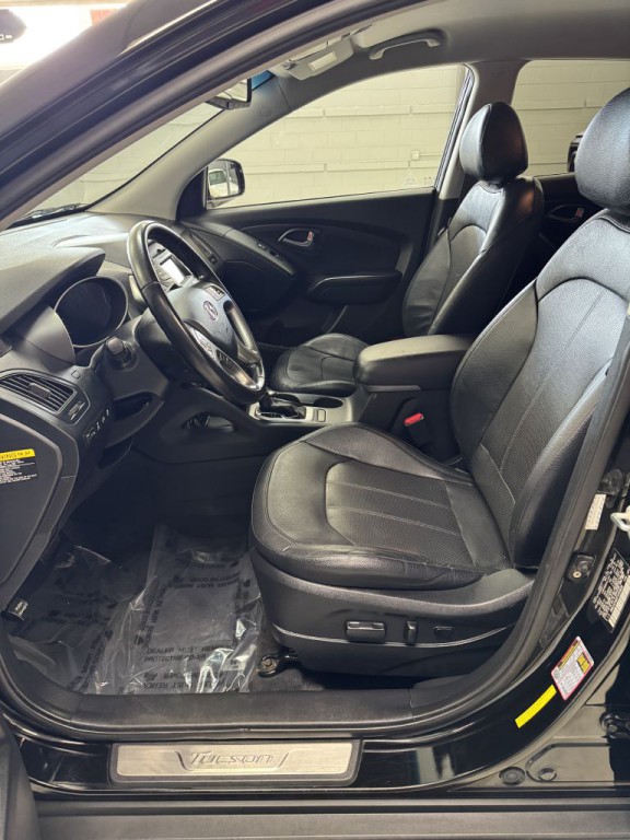 2015 Hyundai Tucson Image 17