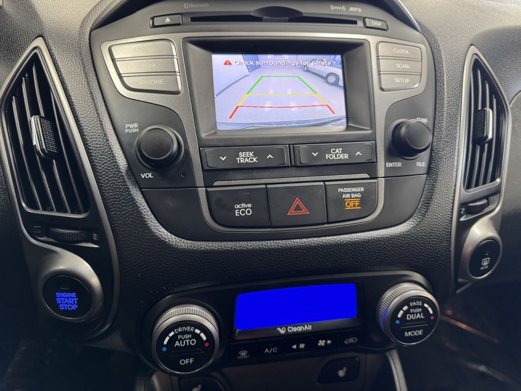 2015 Hyundai Tucson Image 25
