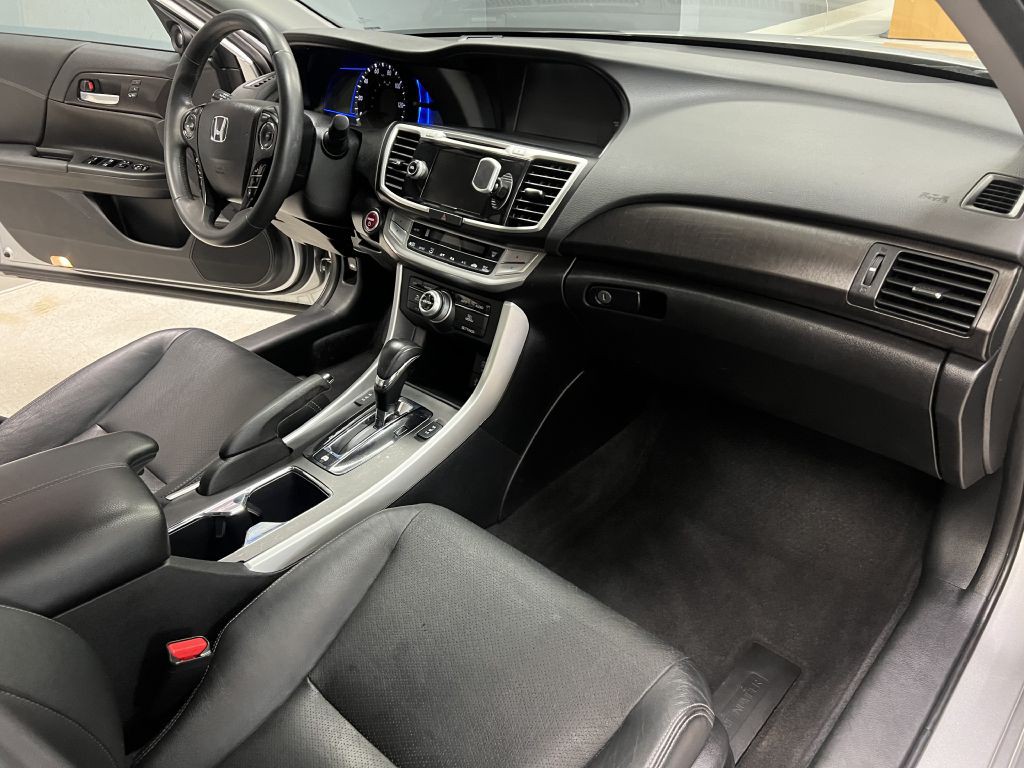 2014 Honda Accord Image 17